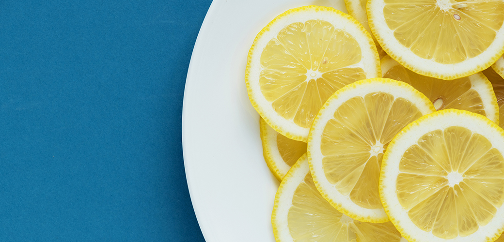 レモンは、ビタミンCの美肌効果、リモネンのリラックス効果、クエン酸の疲労回復効果がある。
