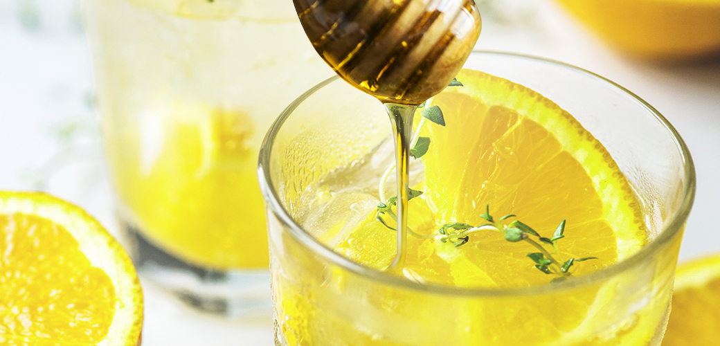斜め上をいく新しい蜂蜜レモンサワーは、まろやかな酸味が魅力。